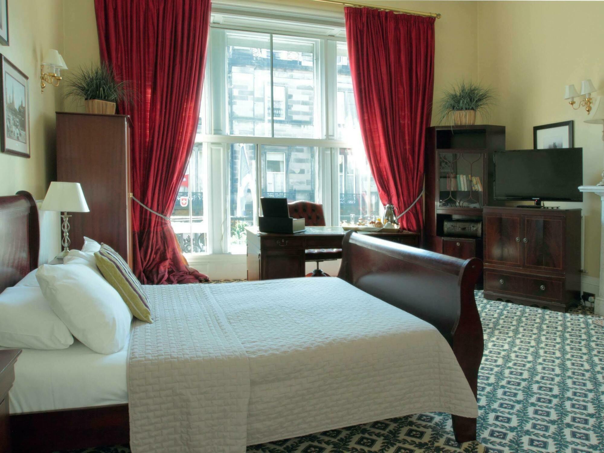 Thistle Hotel Edinburgh Buitenkant foto